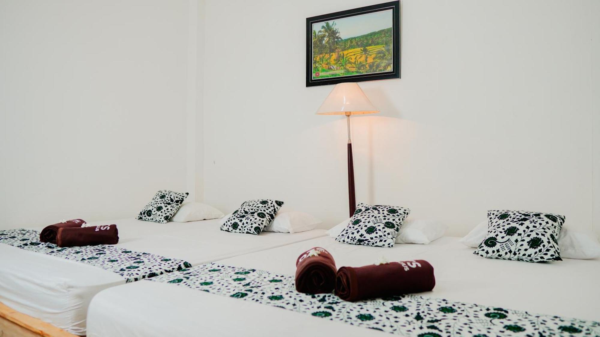 Dormitory Tourism Sritanjung Banyuwangi By Gajahsora Management المظهر الخارجي الصورة