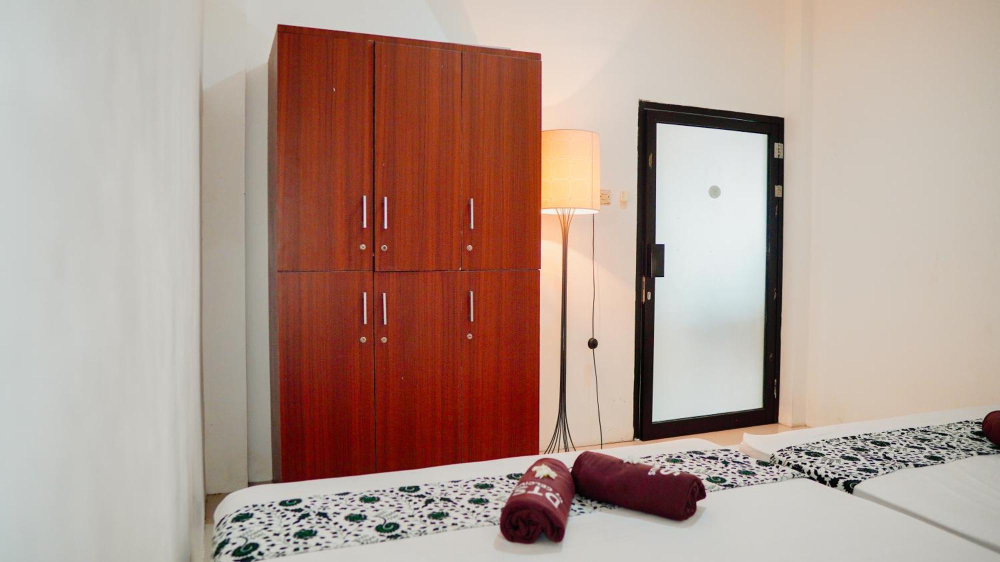 Dormitory Tourism Sritanjung Banyuwangi By Gajahsora Management المظهر الخارجي الصورة