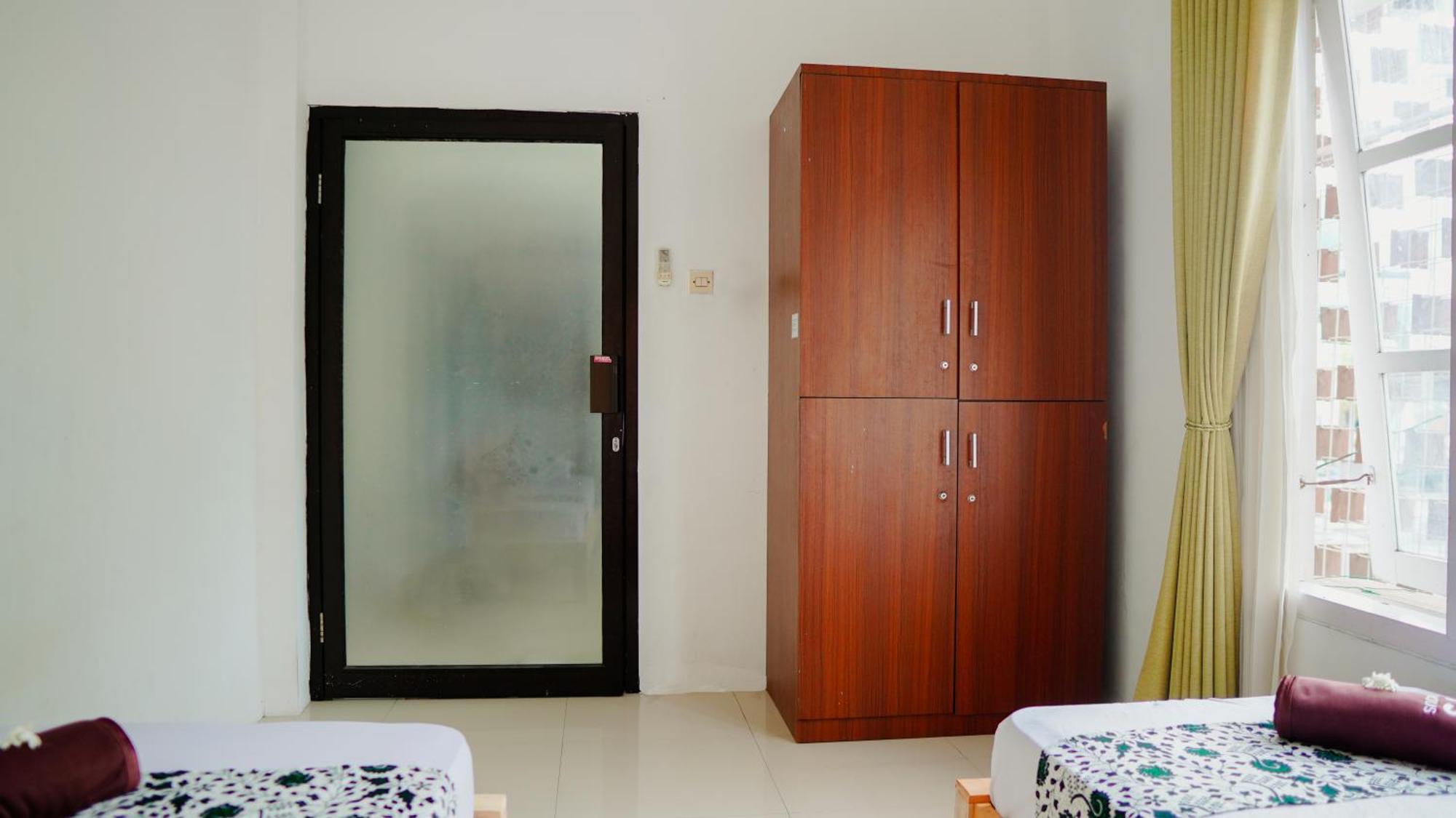 Dormitory Tourism Sritanjung Banyuwangi By Gajahsora Management المظهر الخارجي الصورة