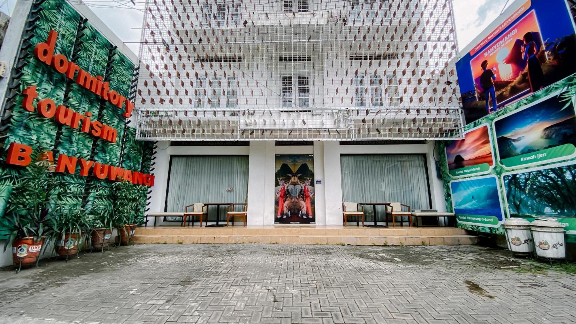 Dormitory Tourism Sritanjung Banyuwangi By Gajahsora Management المظهر الخارجي الصورة